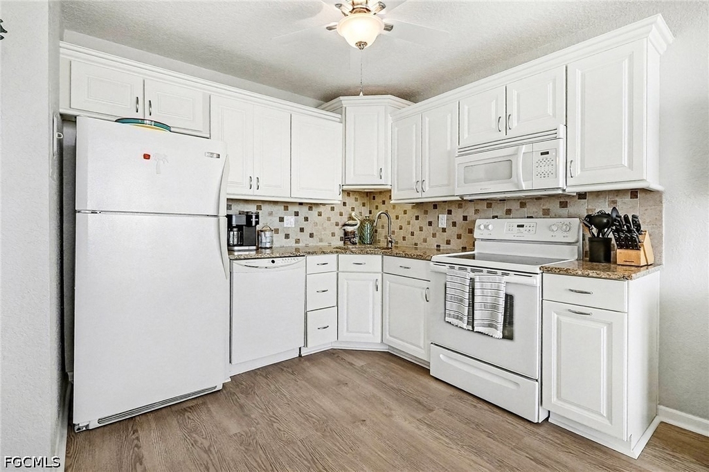 7330 Estero Boulevard - Photo 31
