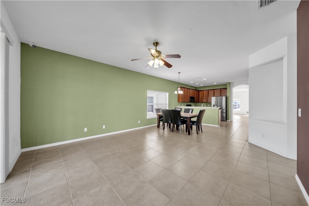 8125 Silver Birch Way - Photo 5