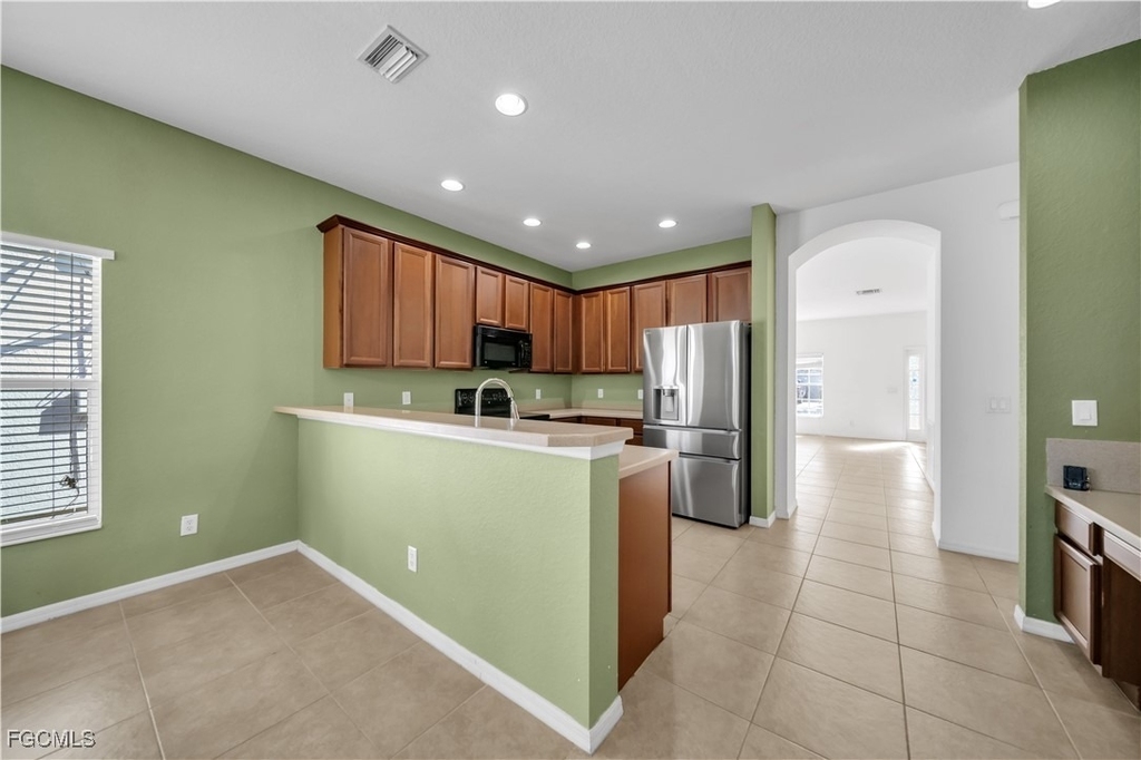 8125 Silver Birch Way - Photo 8