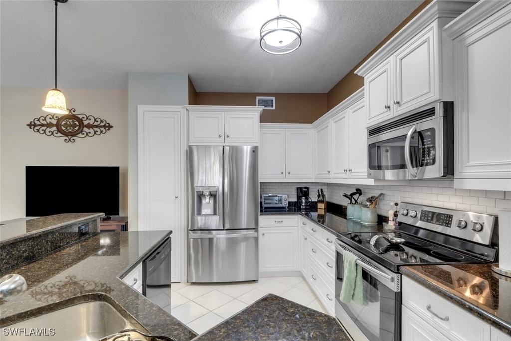 5325 Andover Drive - Photo 9