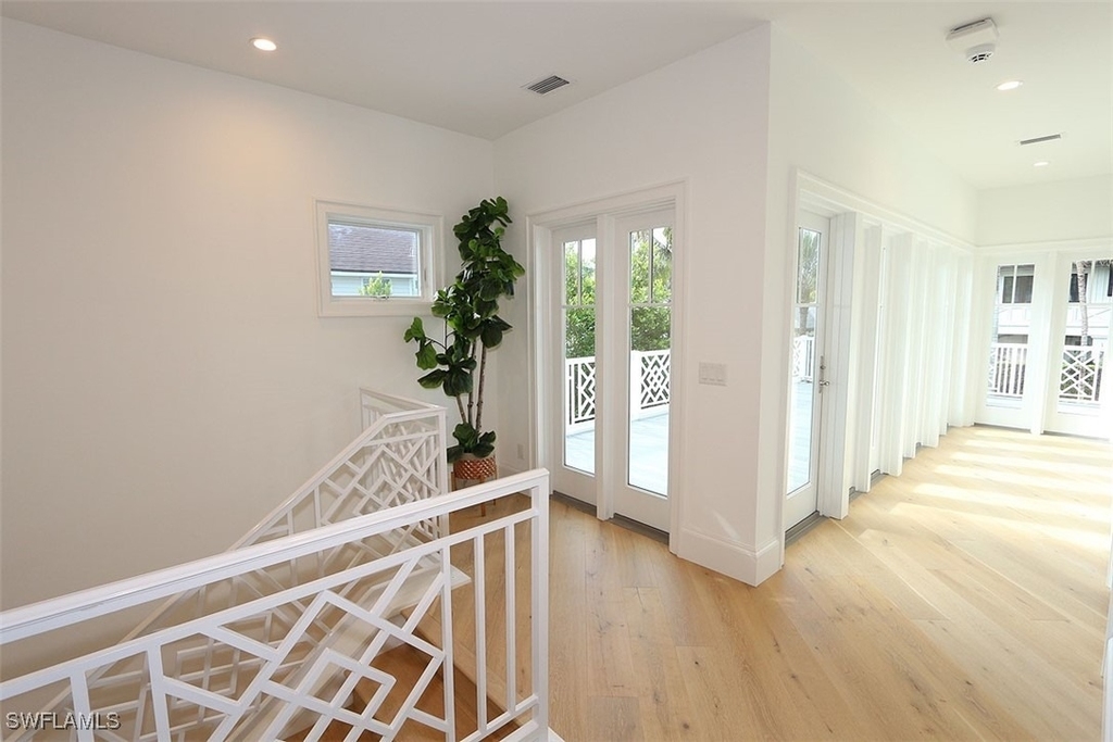 300 2nd Avenue N - Photo 29