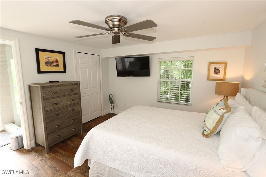 714 11th Street N - Photo 21