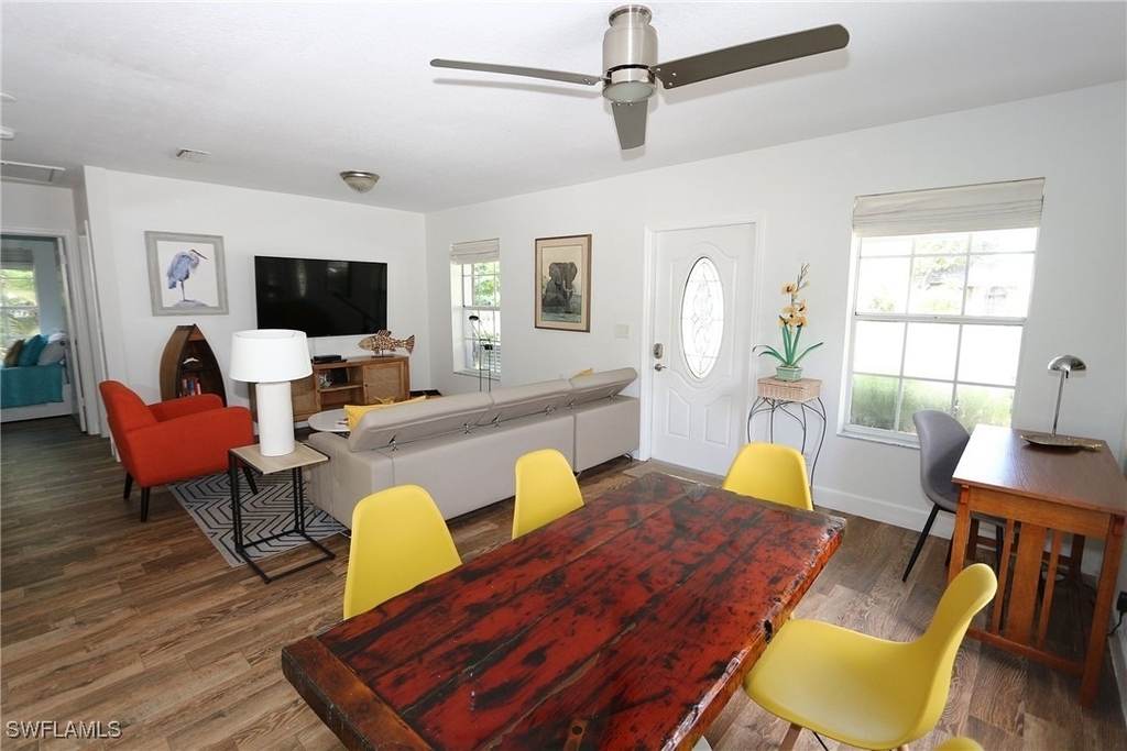 714 11th Street N - Photo 3