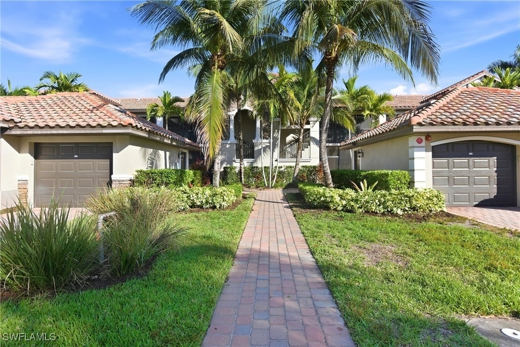 9844 Venezia Circle - Photo 0