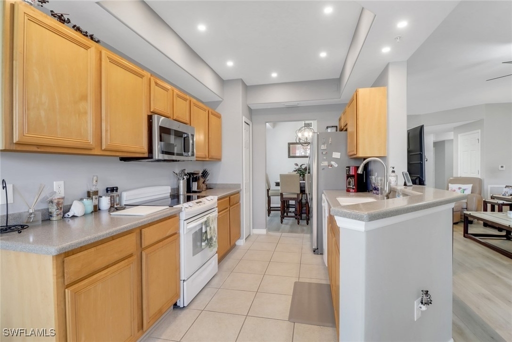 11601 Navarro Way - Photo 2