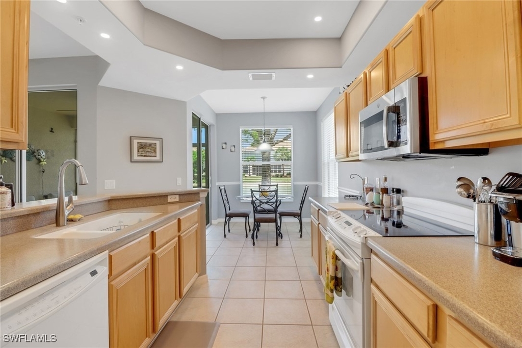 11601 Navarro Way - Photo 4