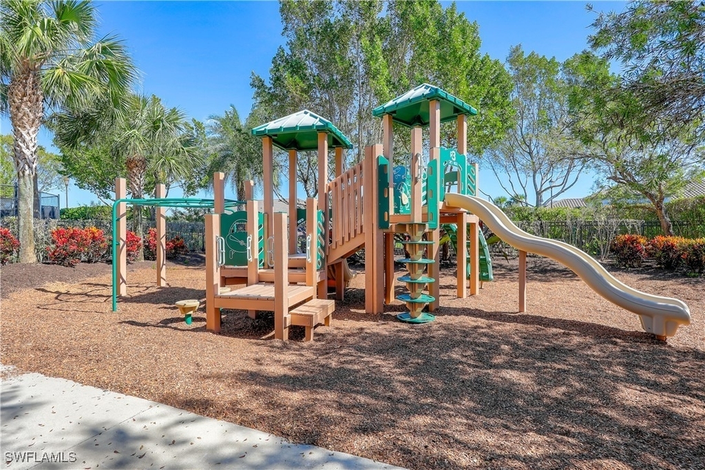 8110 Calle Canovas Street - Photo 32