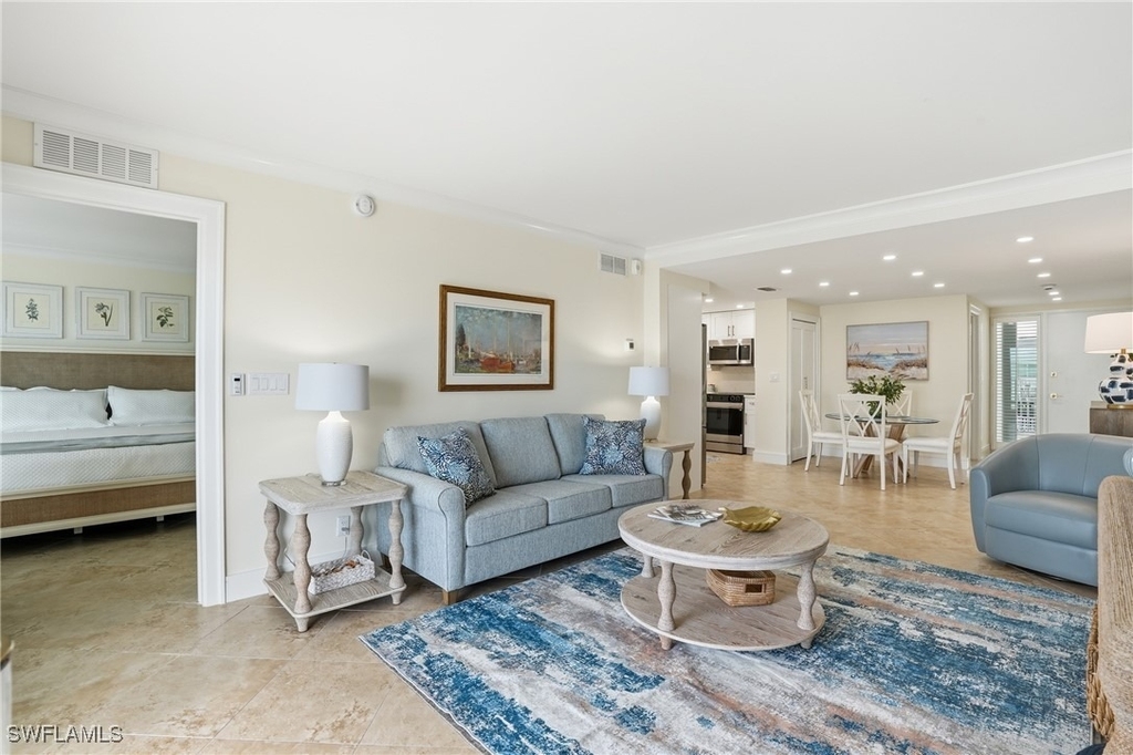 3443 Gulf Shore Boulevard N - Photo 12