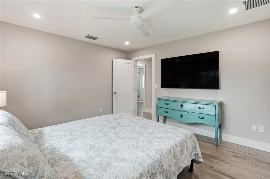 6163 Plumosa Avenue - Photo 30