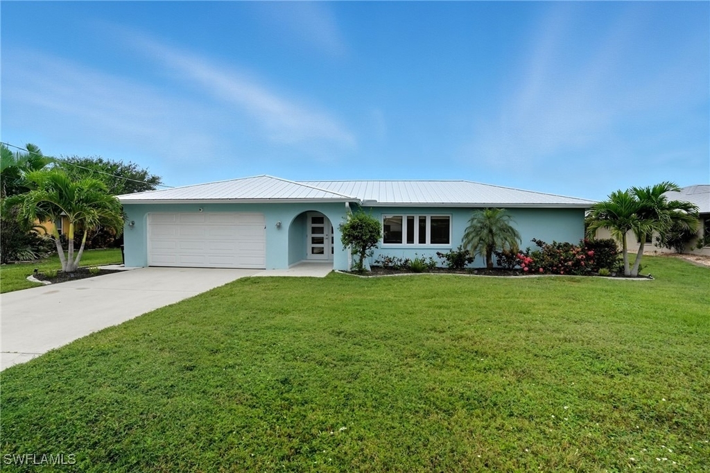 6163 Plumosa Avenue - Photo 1