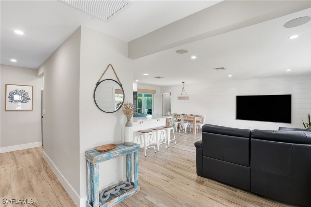 6163 Plumosa Avenue - Photo 11