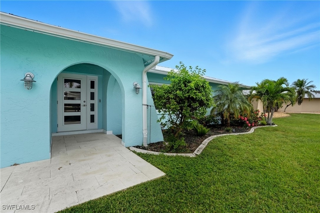 6163 Plumosa Avenue - Photo 7