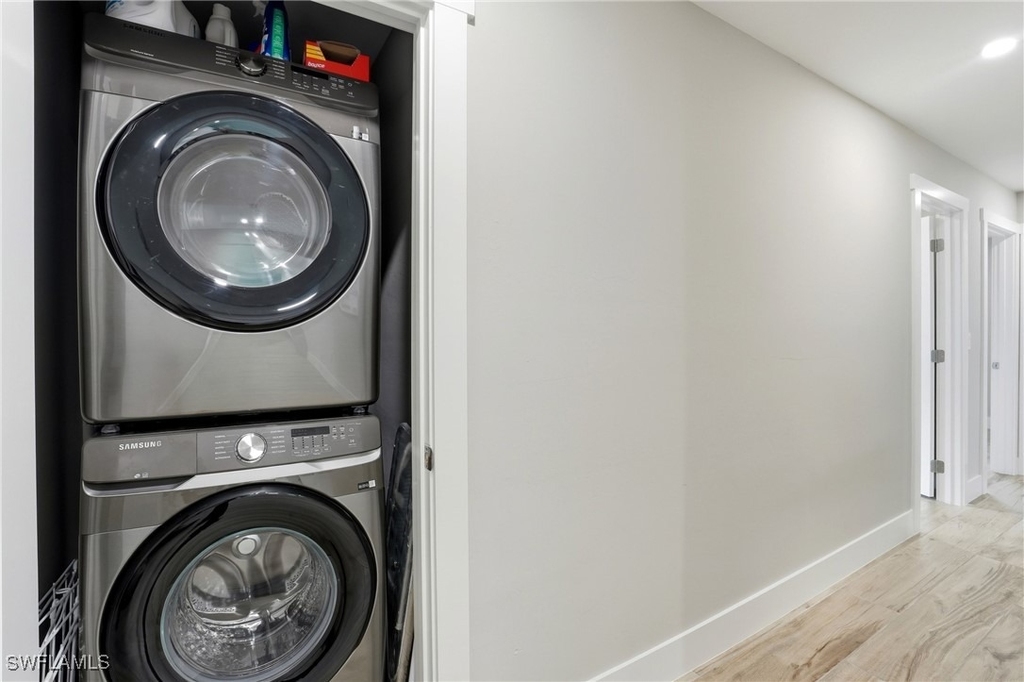 6163 Plumosa Avenue - Photo 32