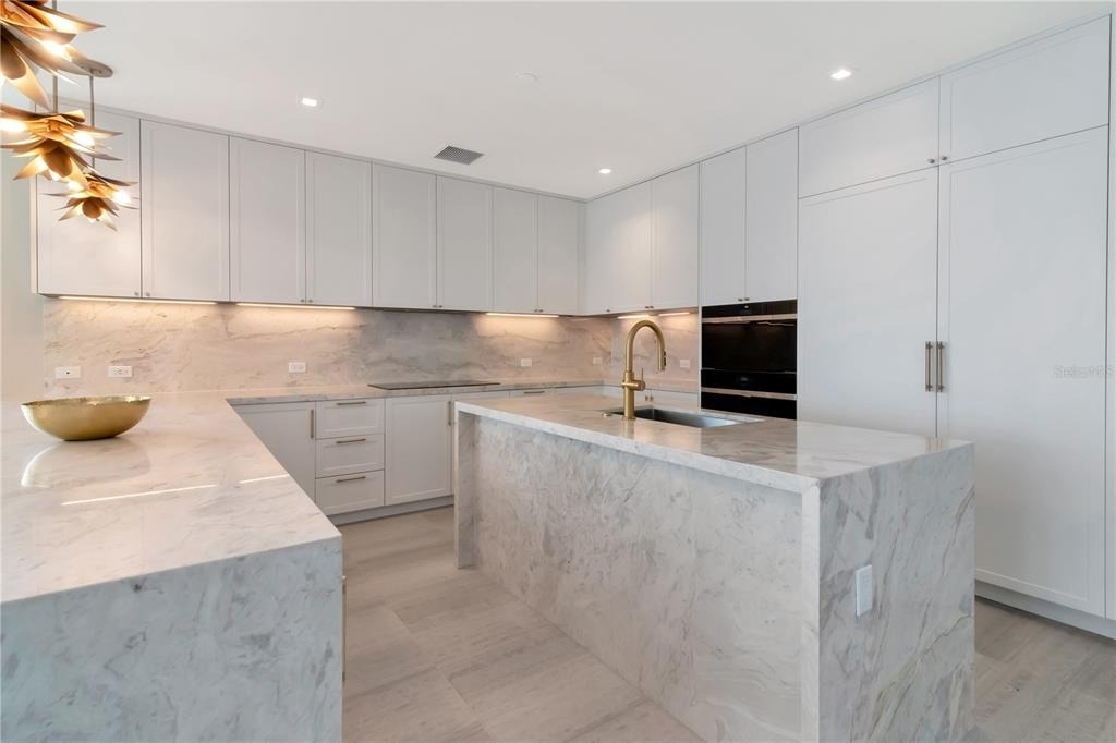 3101 W Bayshore Boulevard - Photo 2