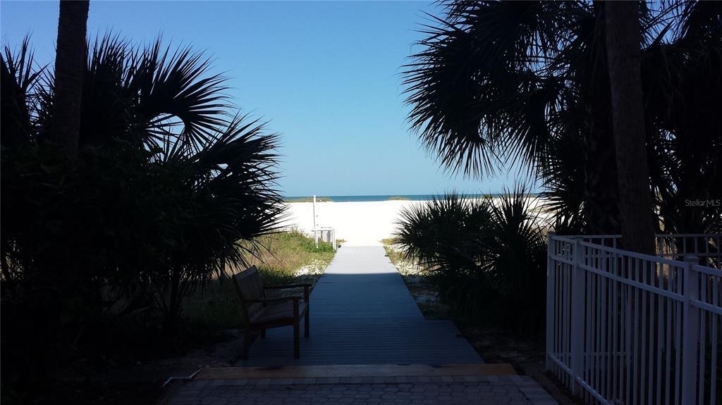 1270 Gulf Boulevard - Photo 2