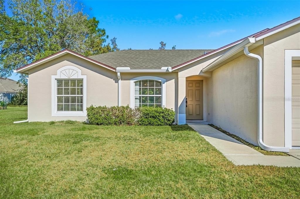 106 La Mancha Drive - Photo 1