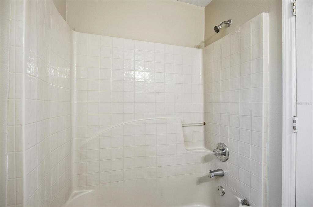 106 La Mancha Drive - Photo 32