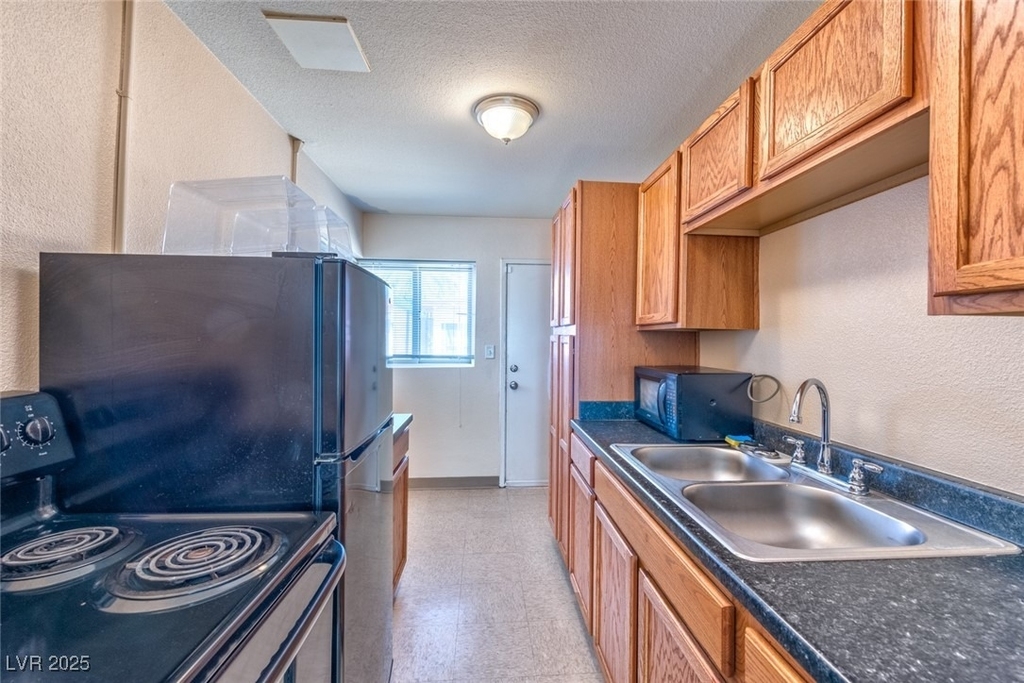 210 N 10th Street - Photo 5