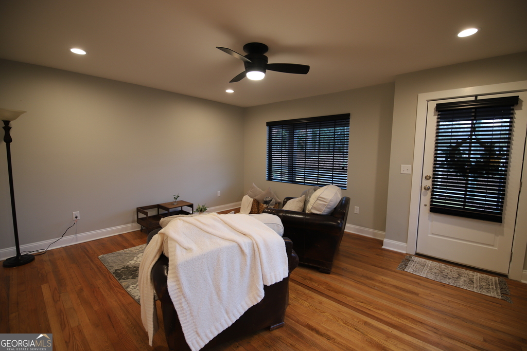 1007 Vernon Street - Photo 3