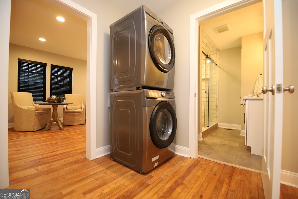 1007 Vernon Street - Photo 18
