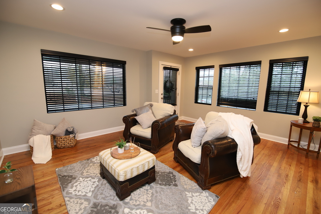 1007 Vernon Street - Photo 5