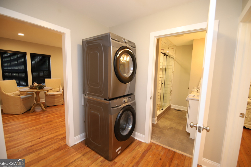 1007 Vernon Street - Photo 11