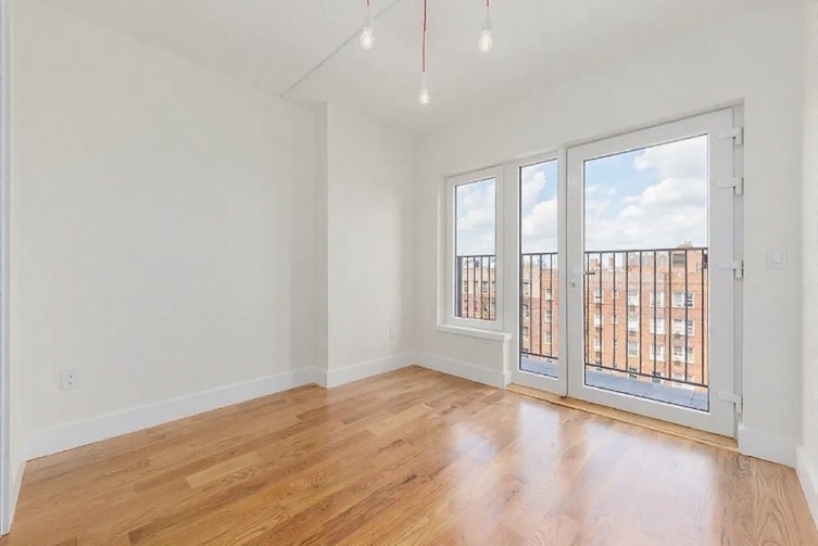142 Lenox Road - Photo 2