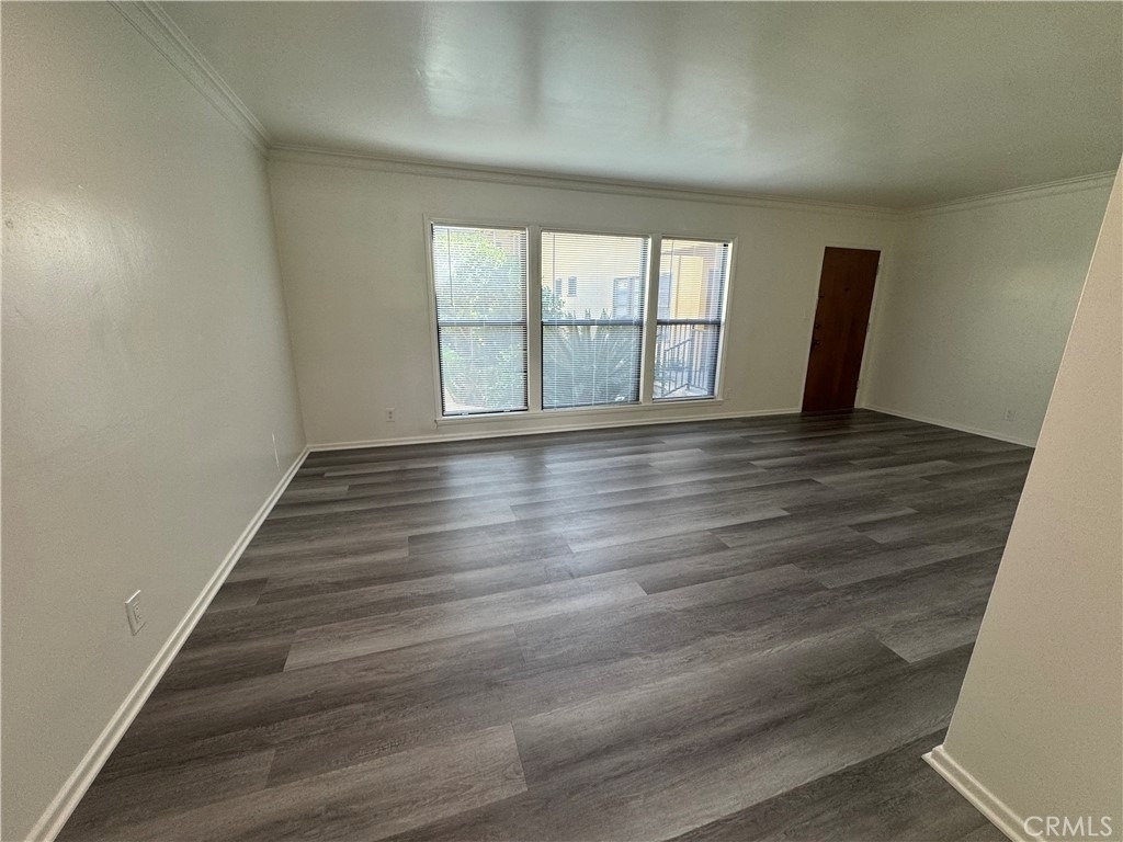 337 S Occidental Boulevard - Photo 2