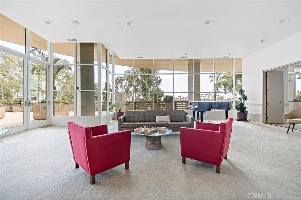 700 E Ocean Blvd - Photo 35