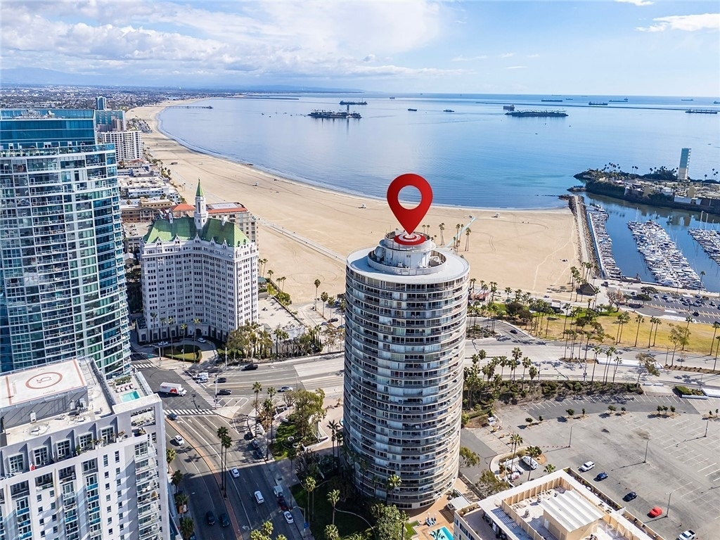 700 E Ocean Blvd - Photo 1