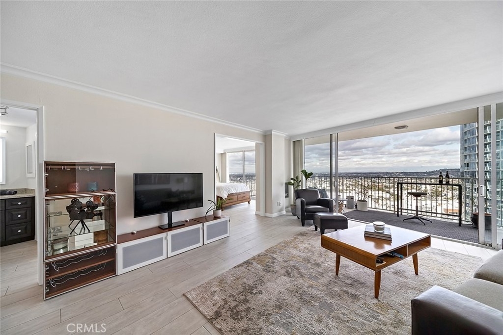 700 E Ocean Blvd - Photo 7