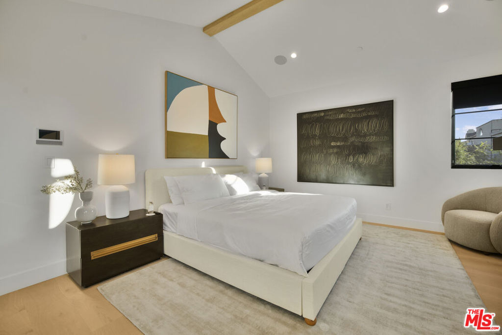 4433 Kraft Avenue - Photo 27