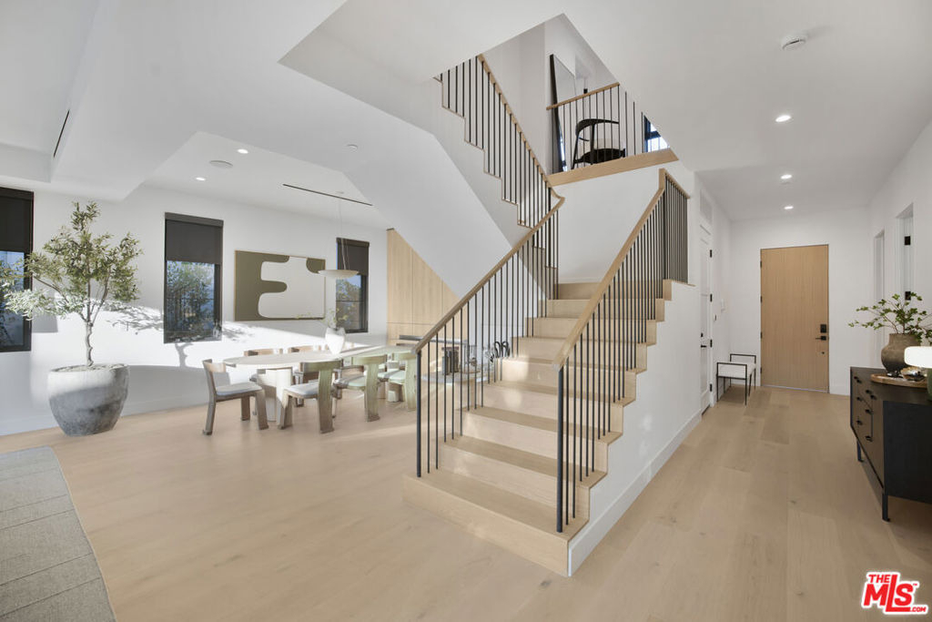 4433 Kraft Avenue - Photo 16