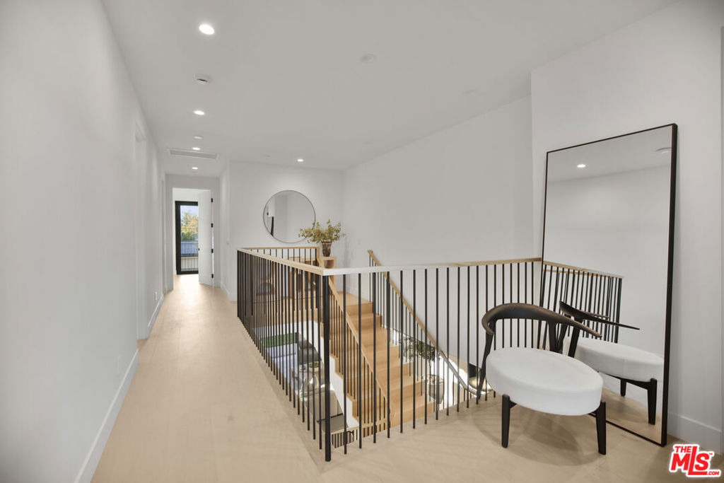 4433 Kraft Avenue - Photo 26