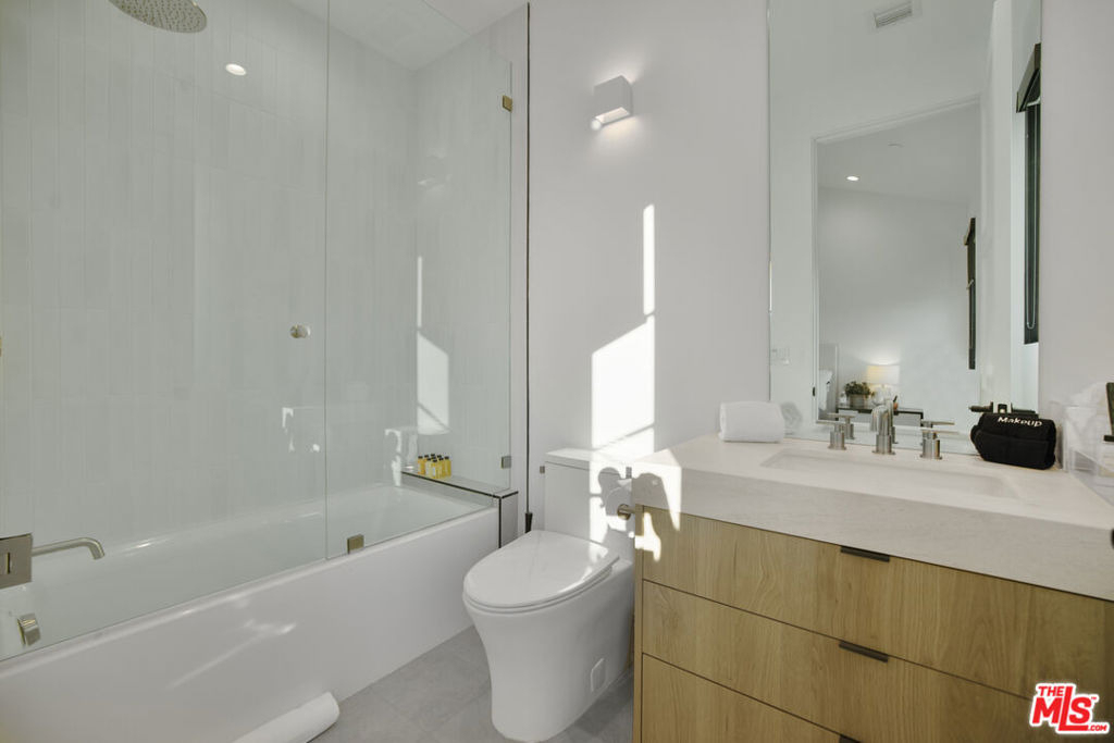 4433 Kraft Avenue - Photo 42