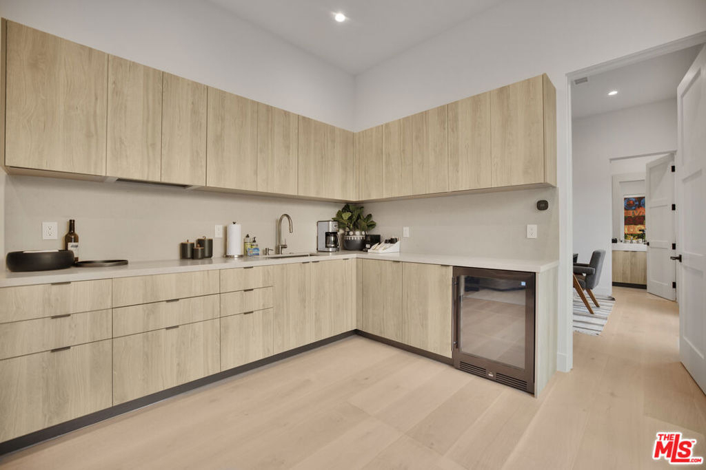 4433 Kraft Avenue - Photo 21