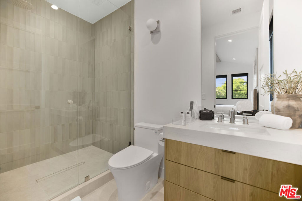 4433 Kraft Avenue - Photo 40