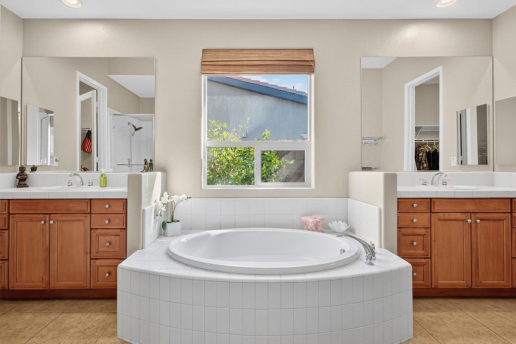 35831 Raphael Drive - Photo 12
