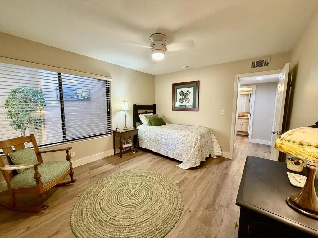 205 Las Lomas - Photo 13
