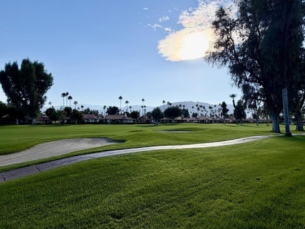 205 Las Lomas - Photo 2