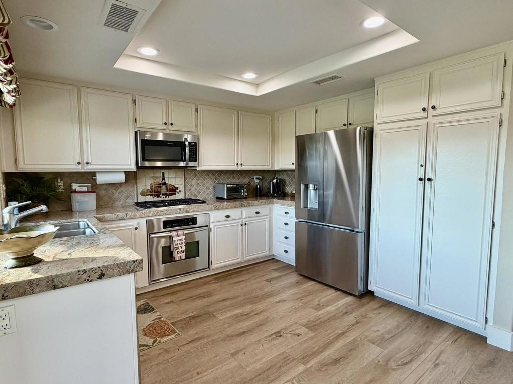 205 Las Lomas - Photo 7