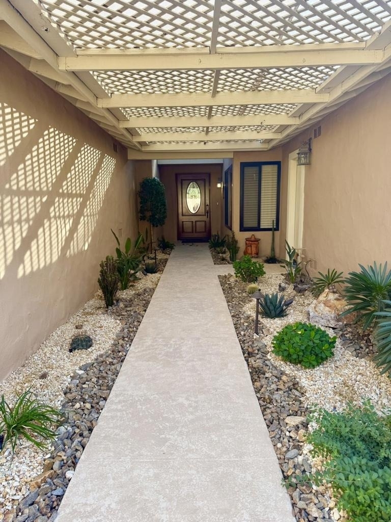 205 Las Lomas - Photo 16