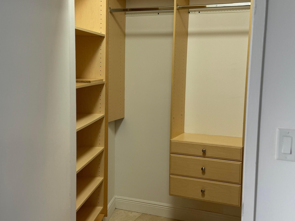 16275 Collins Avenue - Photo 19