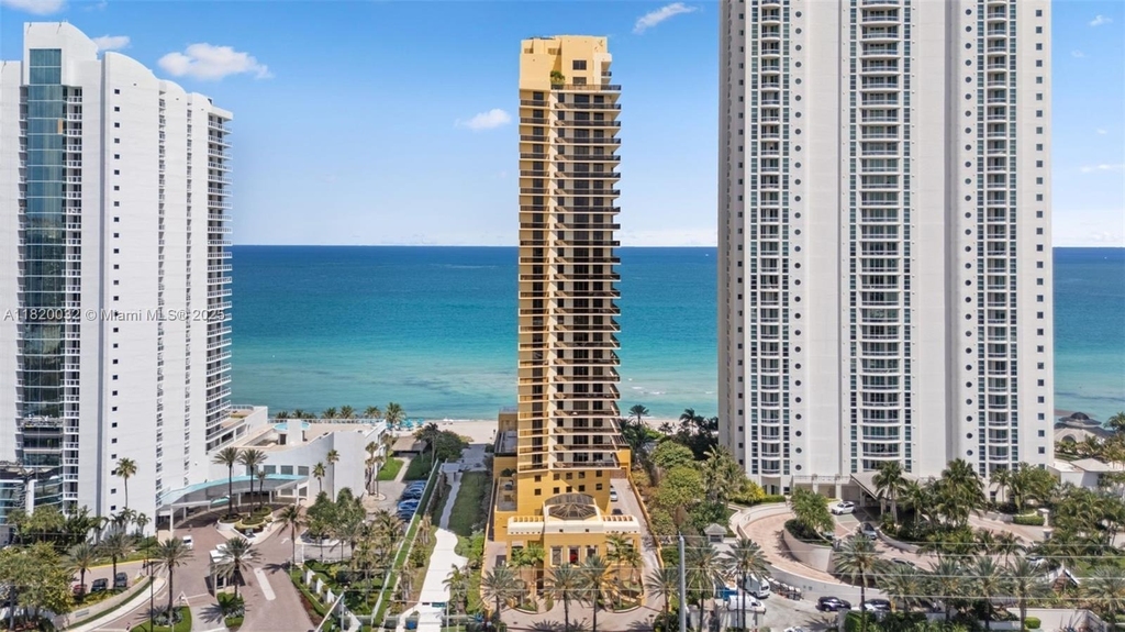 16275 Collins Avenue - Photo 22