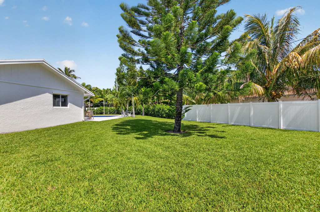135 Se 28th Court - Photo 52