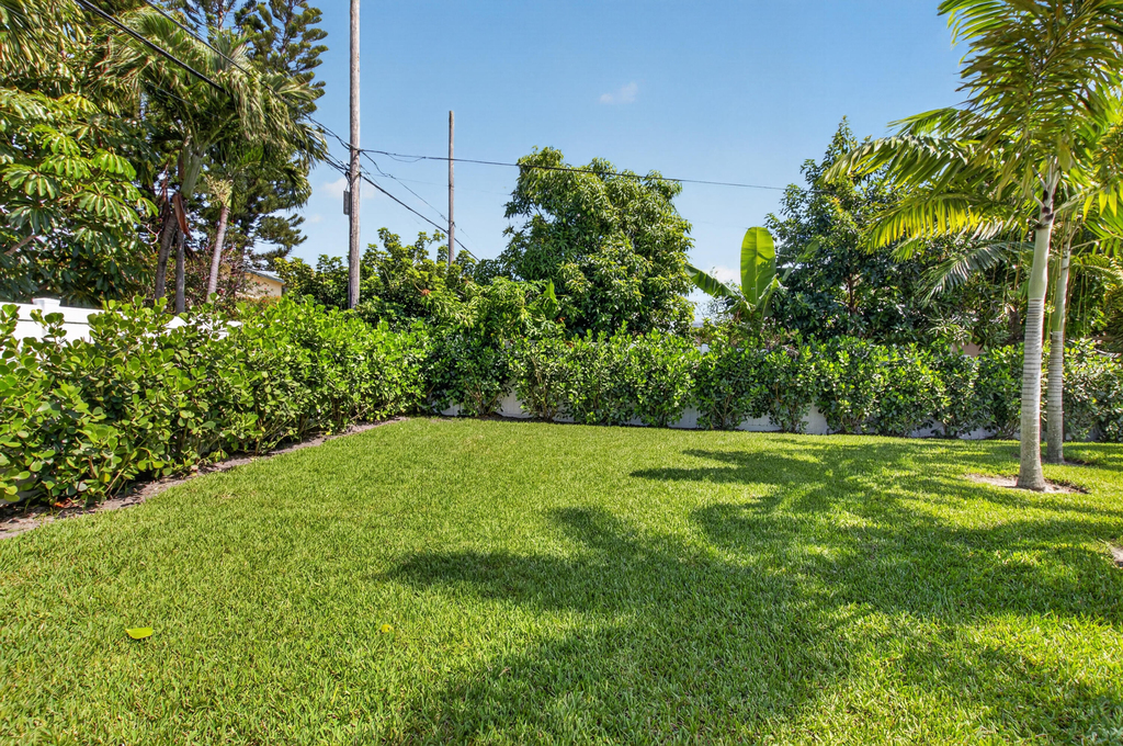 135 Se 28th Court - Photo 59