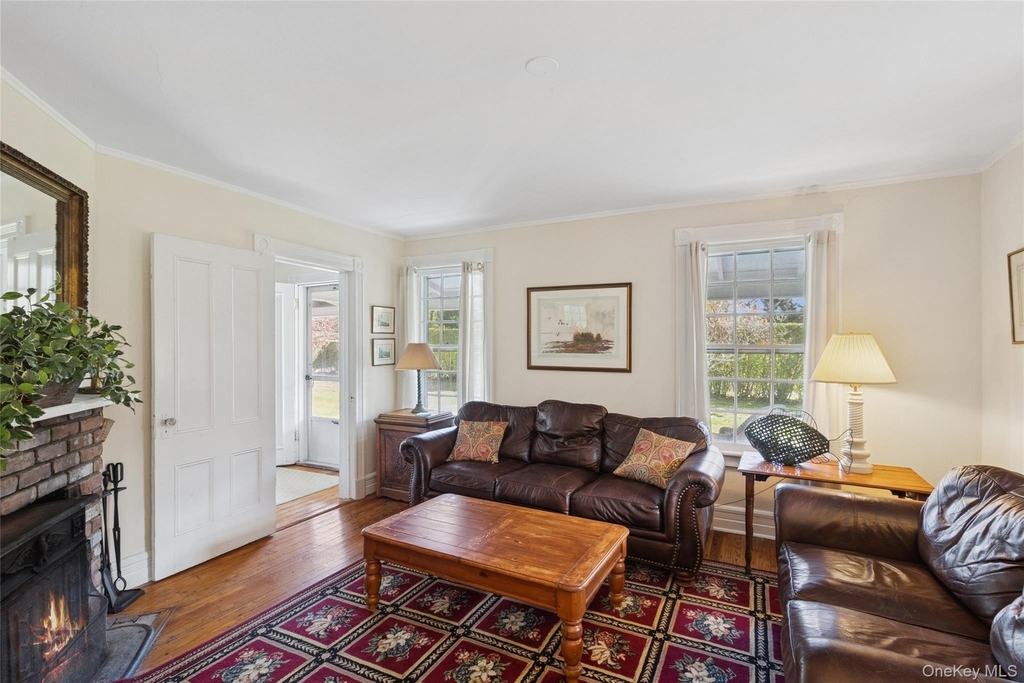718 Montauk Highway - Photo 4