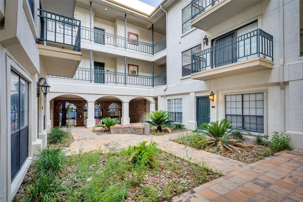 1908 San Antonio - Photo 4