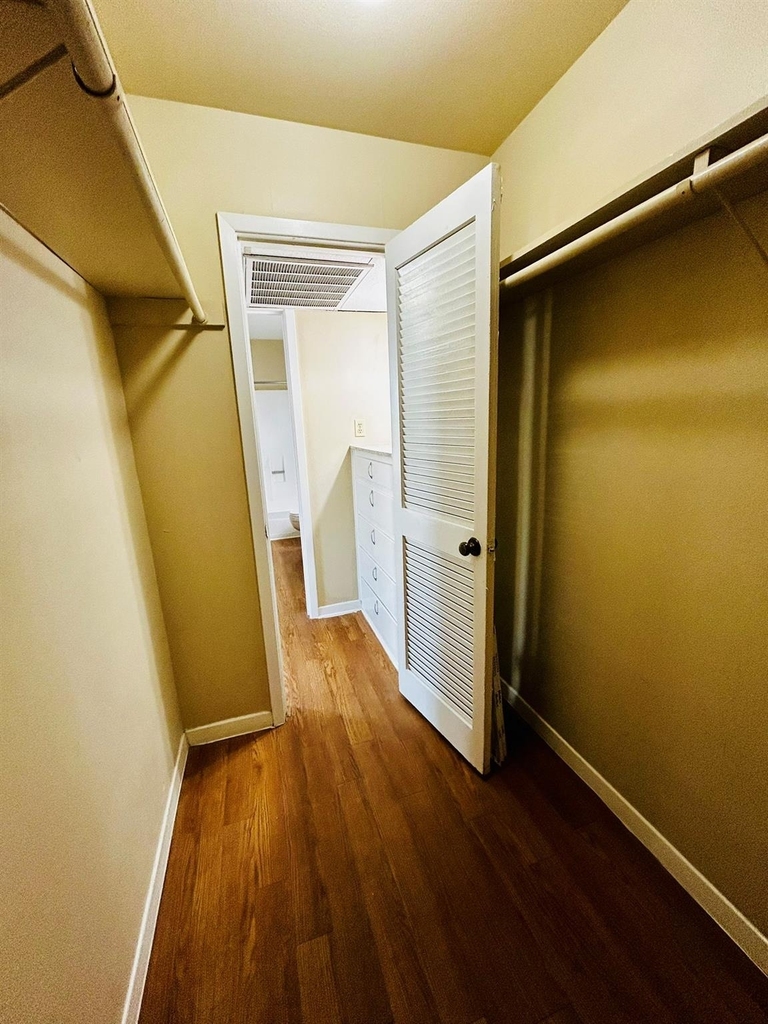 1000 W 26th St - Photo 15