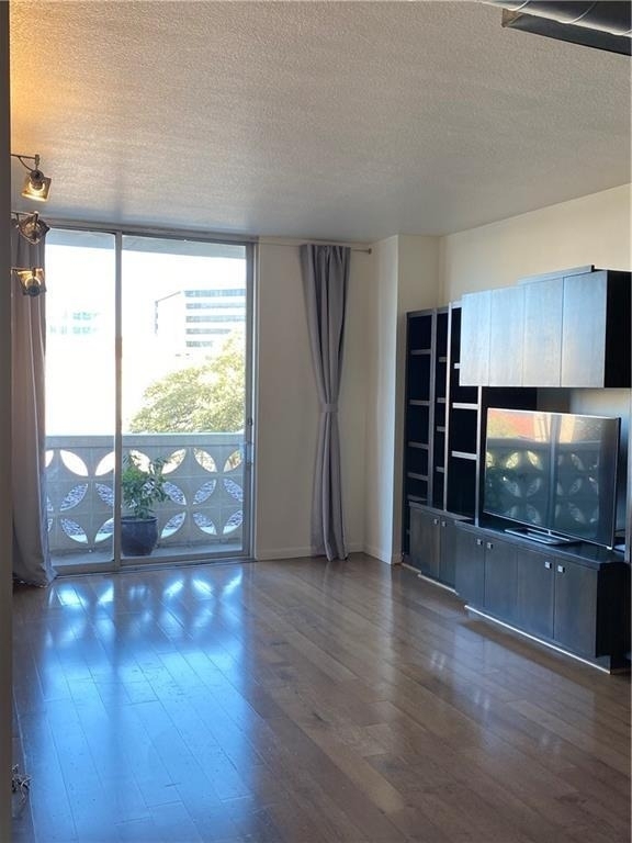 1801 Lavaca St - Photo 2